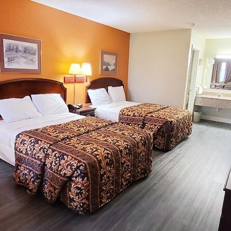 Regency Travel Inn Hayti エクステリア 写真
